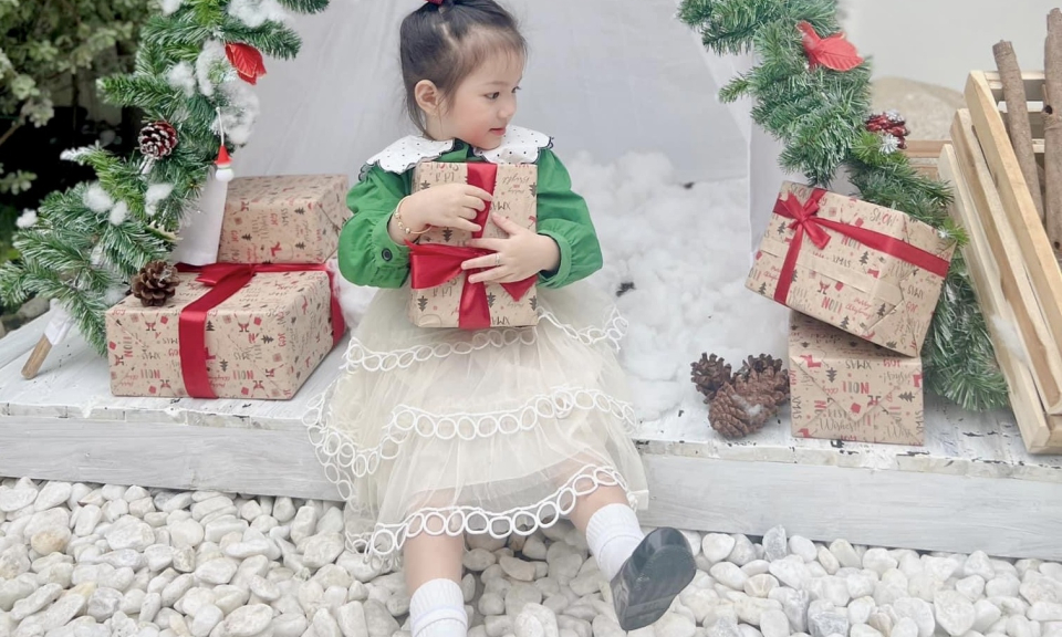 Bến Lức rực rỡ sắc màu Noel