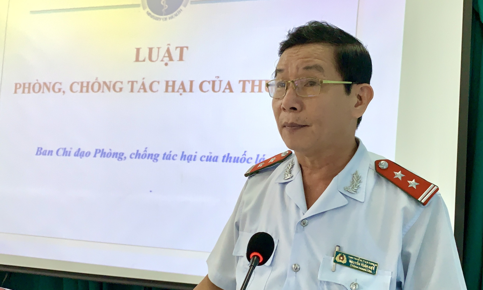 Tân Hưng tập huấn về phòng, chống tác hại thuốc lá cho đội kiểm tra ngành văn hóa