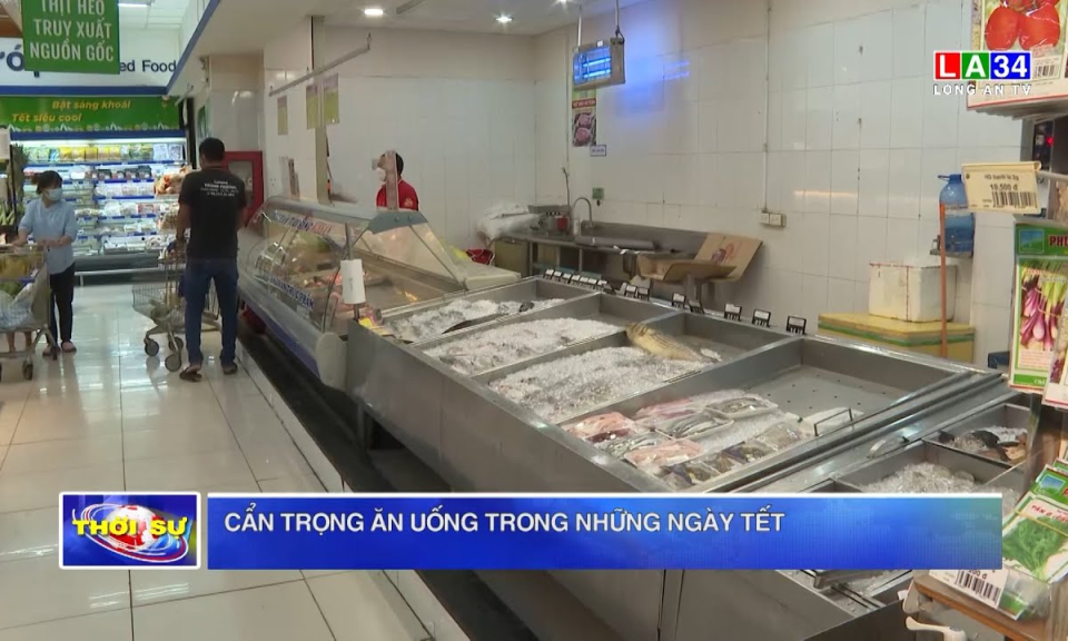 Cẩn trọng ăn uống trong những ngày Tết