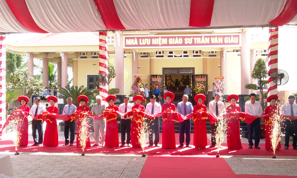 Khánh thành nhà lưu niệm Giáo sư Trần Văn Giàu