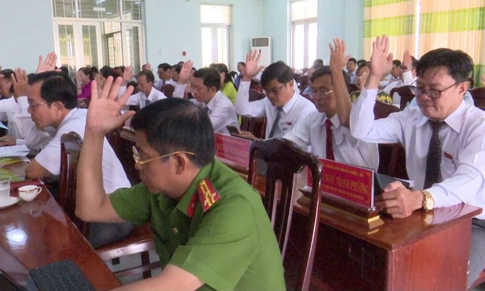 Hội đồng Nhân dân huyện Tân Trụ khóa XII tổ chức Kỳ họp lệ cuối năm 2022