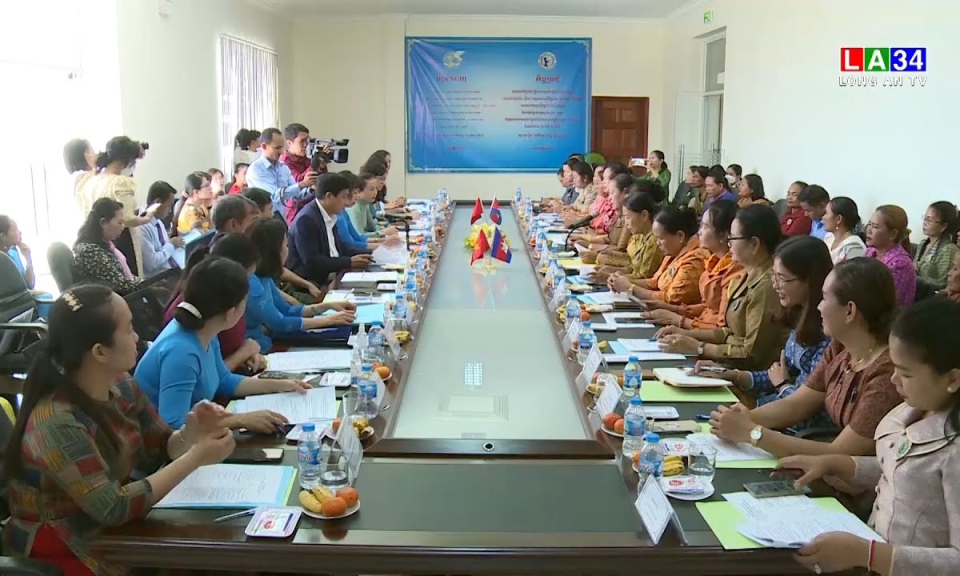 Tổng kết biên bản thỏa thuận hợp tác giữa Hội LHPN 2 tỉnh Long An và Svay Riêng