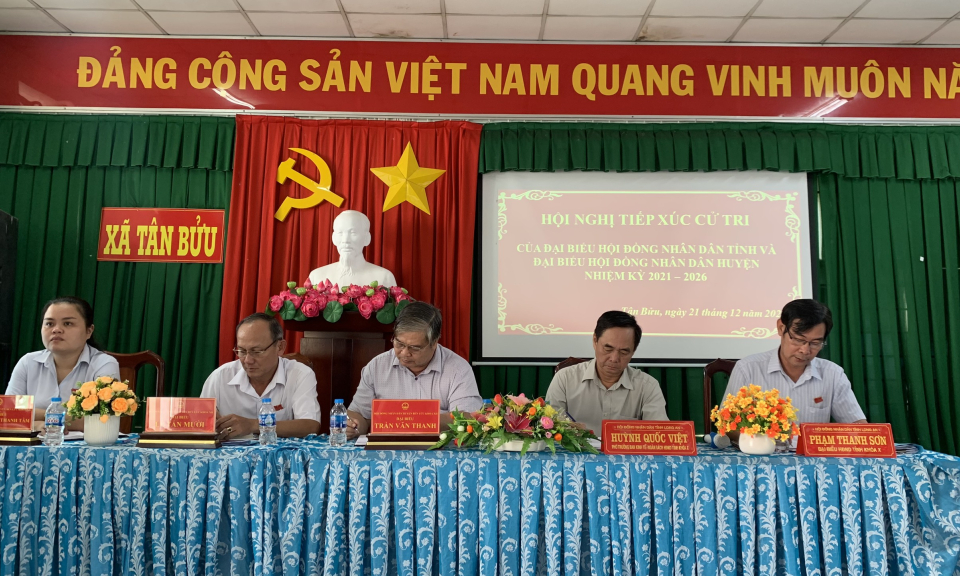 Bến Lức: Đại biểu HĐND tỉnh và huyện tiếp xúc cử tri xã Tân Bửu