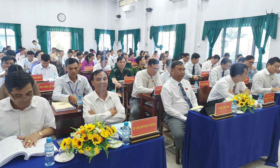 Kỳ họp thứ 9 HĐND huyện Thạnh Hóa khóa VII, nhiệm kỳ 2021 - 2026