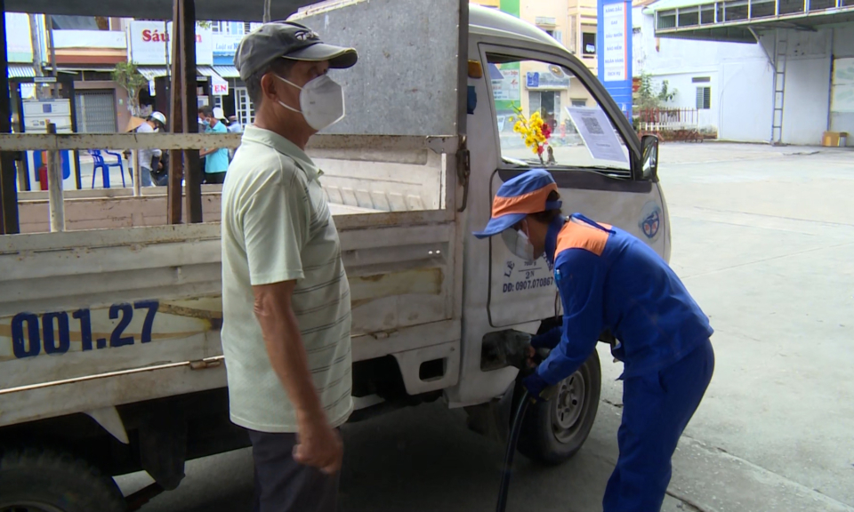 Đảm bảo nguồn cung xăng dầu phục vụ Tết