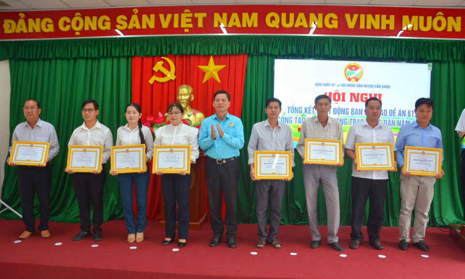 Cần Giuộc tổng kết công tác hội và phong trào nông dân năm 2022
