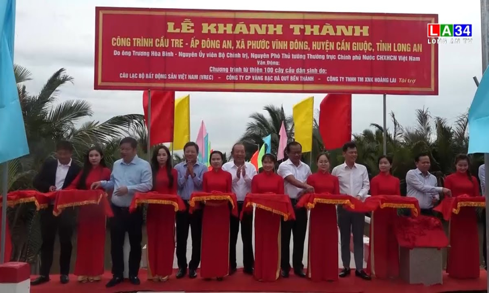 Nguyên Phó Thủ tướng Thường trực Chính phủ - Trương Hoà Bình dự lễ khánh thành cầu tại Cần Giuộc