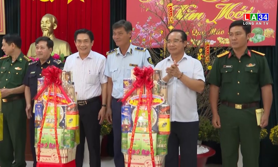 Bí thư Tỉnh uỷ chúc Tết các lực lượng Biên phòng, vũ trang tại Đức Huệ