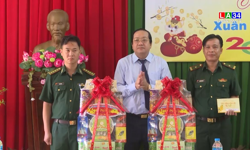 Lãnh đạo tỉnh thăm, chúc Tết lực lượng vũ trang tại Vĩnh Hưng
