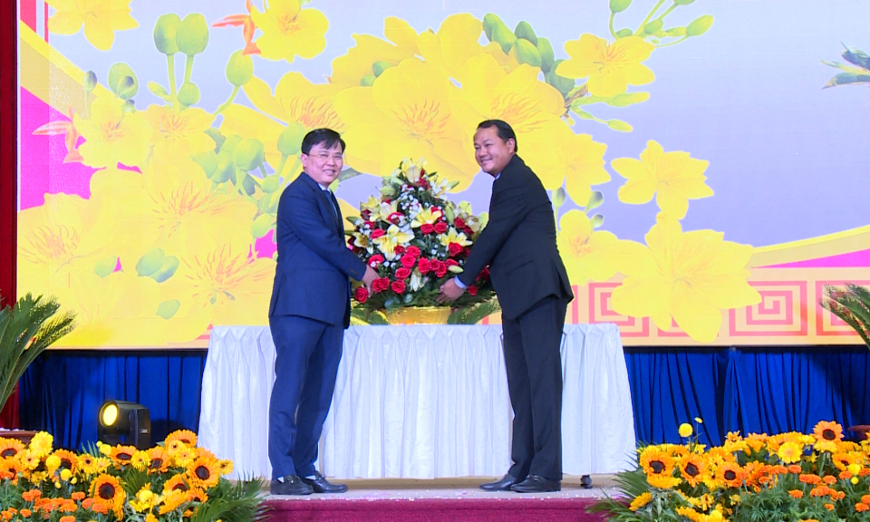 Họp mặt mừng Xuân Quý Mão 2023 với Đoàn Đại biểu Vương quốc Campuchia