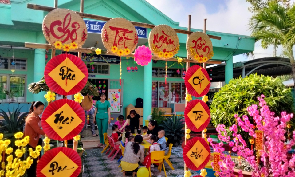 Tân Hưng: Giáo dục ý nghĩa ngày Tết cổ truyền cho  học sinh mầm non