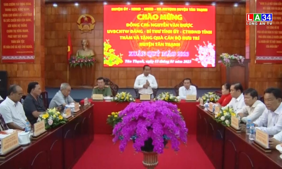 Bí thư Tỉnh ủy chúc Tết cán bộ hưu trí huyện Tân Thạnh