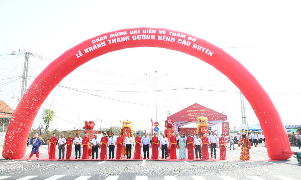 Đức Hòa khánh thành công trình trọng điểm đường cặp kênh Cầu Duyên
