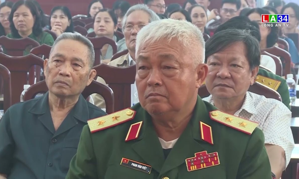 Cần Đước họp mặt mừng Đảng, mừng Xuân Quý Mão 2023