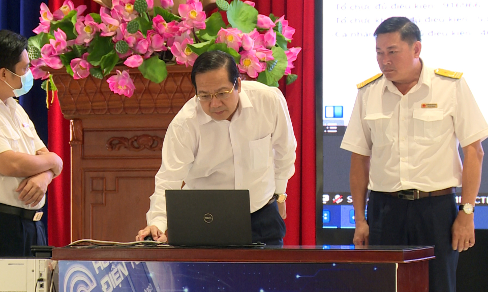 Chương trình Bấm nút lựa chọn “Hoá đơn may mắn” quý IV năm 2022