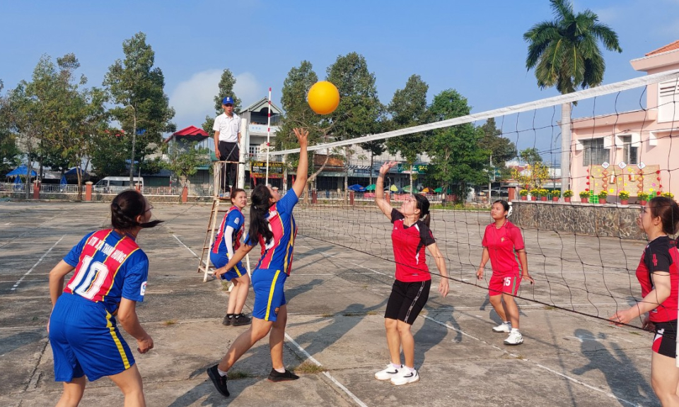 Tân Hưng tổ chức Giải bóng chuyền hơi nữ mừng Đảng - mừng Xuân Qúy Mão 2023