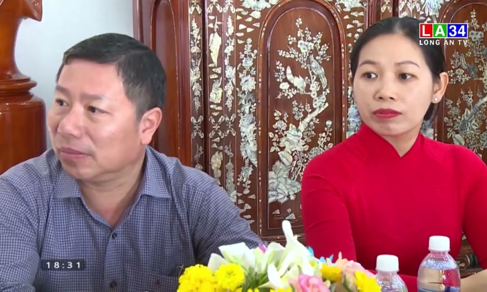 Bí thư Tỉnh ủy Long An – Nguyễn Văn Được tặng quà tết cho trẻ em có hoàn cảnh đặc biệt