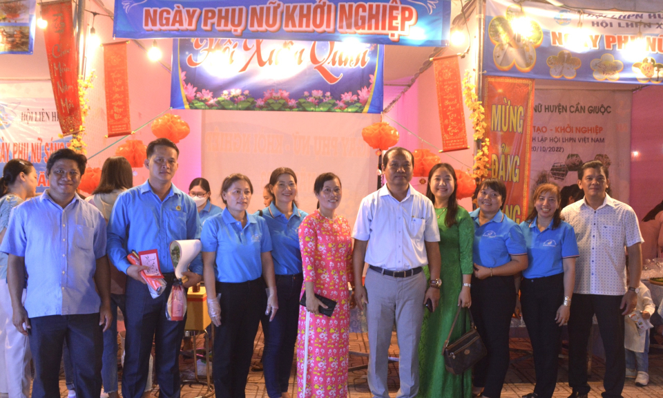 Cần Giuộc khai mạc hội hoa xuân Quý Mão 2023