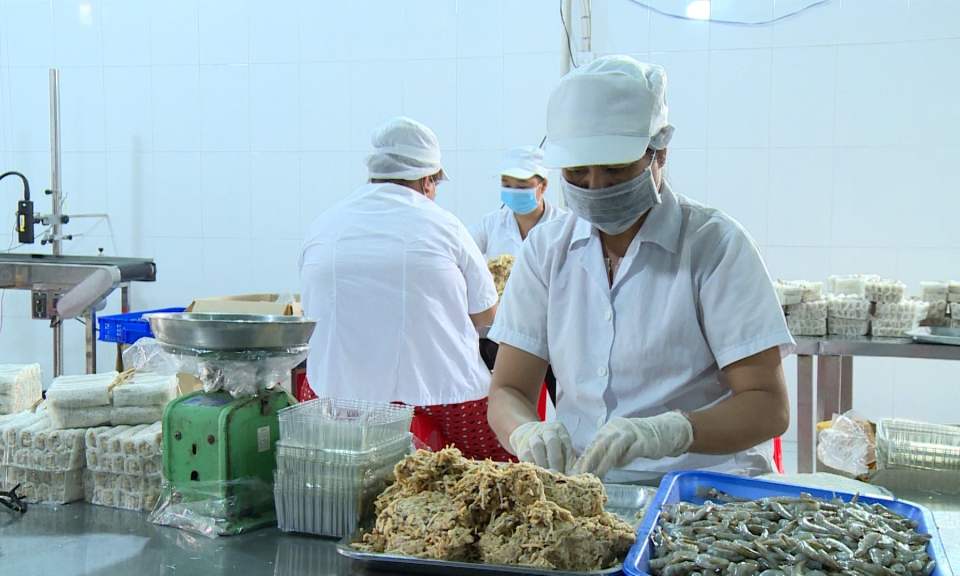 Nỗ lực bình ổn hàng hóa dù giá nguyên liệu đầu vào tăng