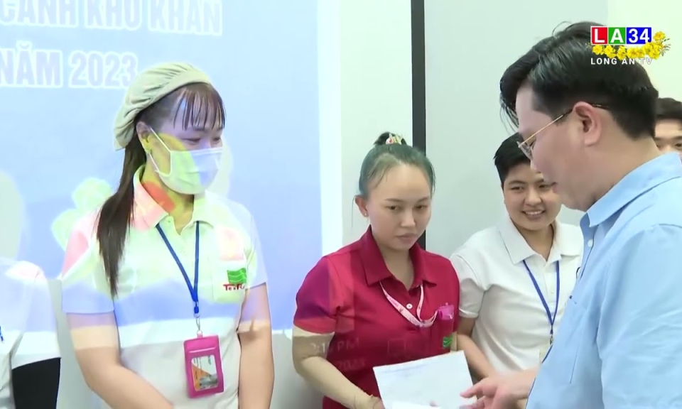 Long An chăm lo Tết cho hơn 2800 công nhân bị mất việc giảm giờ làm
