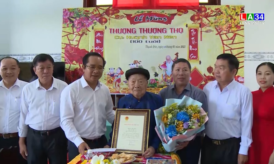 Nét đẹp chúc thọ, mừng thọ đầu Xuân