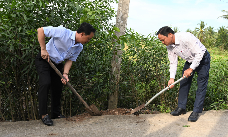 Bến Lức hưởng ứng chương trình “Trồng 1 tỷ cây xanh - Vì một Việt Nam xanh”