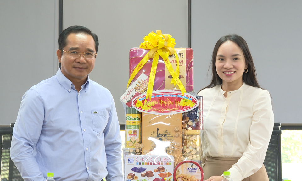 Bí thư Tỉnh ủy thăm, chúc Tết các doanh nghiệp đầu năm