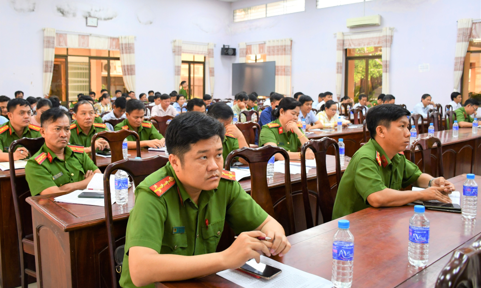 Đức Hòa rà soát, kiểm tra an toàn phòng cháy chữa cháy và cứu nạn cứu hộ
