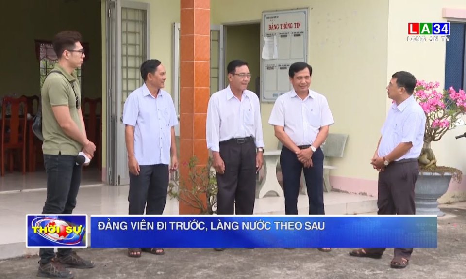 Đảng viên đi trước, làng nước theo sau
