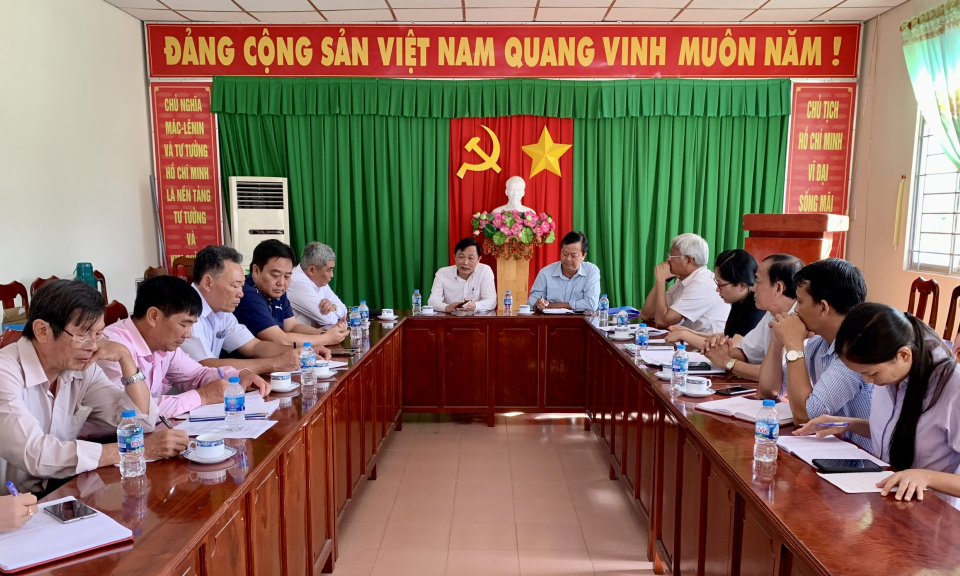 Châu Thành hợp tác liên kết sản xuất thanh long theo hướng hữu cơ
