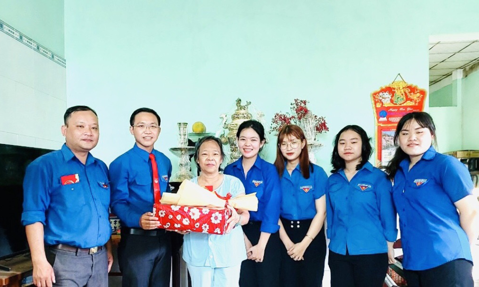 Cần Giuộc sôi nổi nhiều hoạt động kỷ niệm 93 năm ngày thành lập Đảng Cộng sản Việt Nam