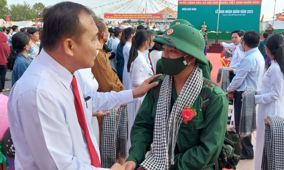 Huyện Châu Thành : 148 thanh niên lên đường nhập ngũ  