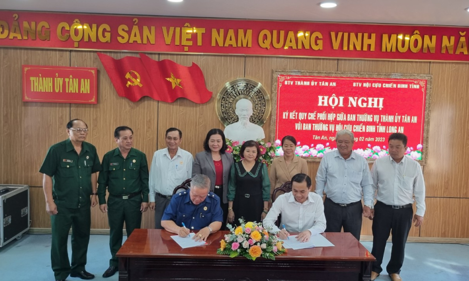 Thành uỷ Tân An và Hội Cựu Chiến binh Tỉnh ký kết Quy chế phối hợp