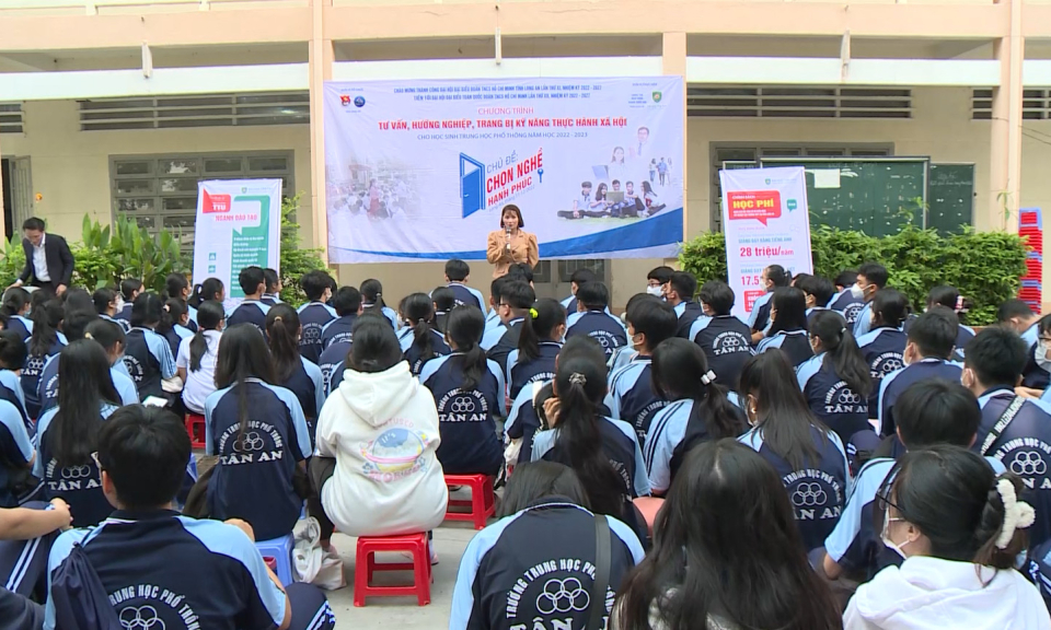 Thêm hành trang cho học sinh phổ thông