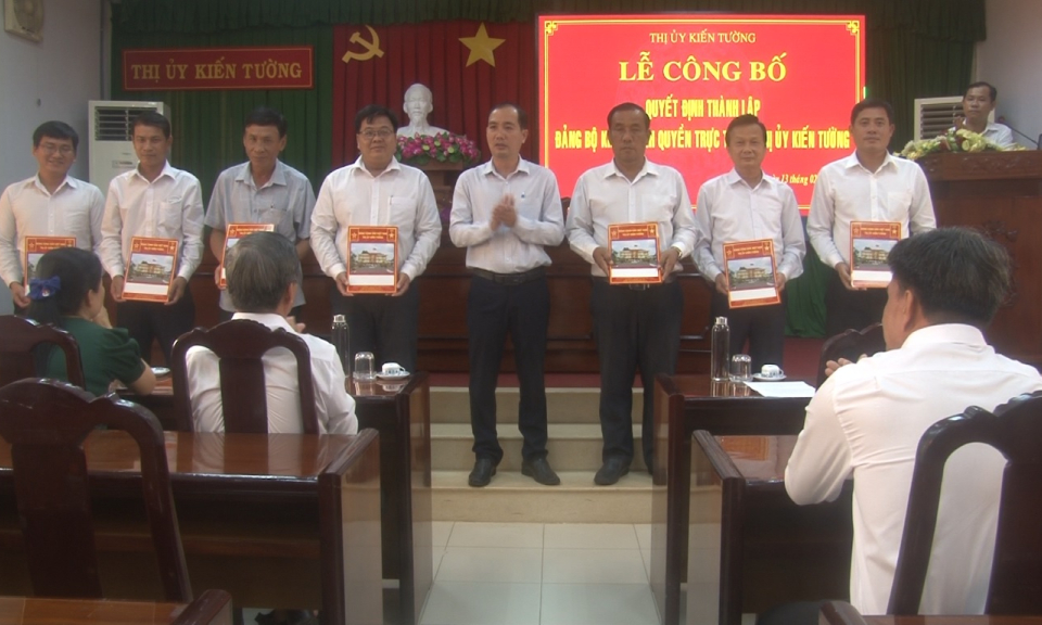 Kiến Tường thành lập Đảng bộ Khối Chính quyền trực thuộc Thị ủy.