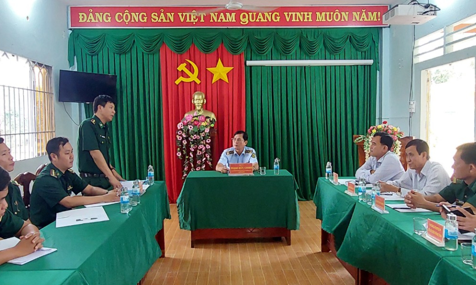 Ban chỉ đạo 389 tỉnh làm việc với Đồn Biên phòng Sông Trăng