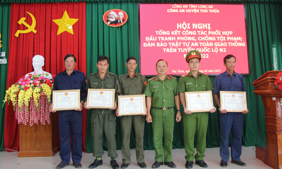 Thủ Thừa đảm bảo trật tự an toàn giao thông trên tuyến Quốc lộ N2