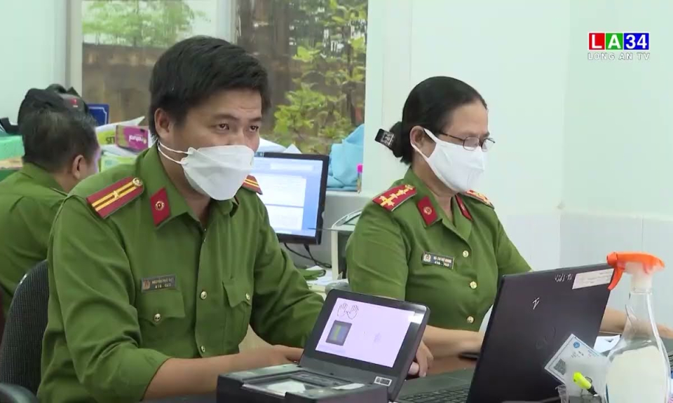 Long An tiếp nhận được hơn 230.000 hồ sơ cấp tài khoản định danh điện tử 