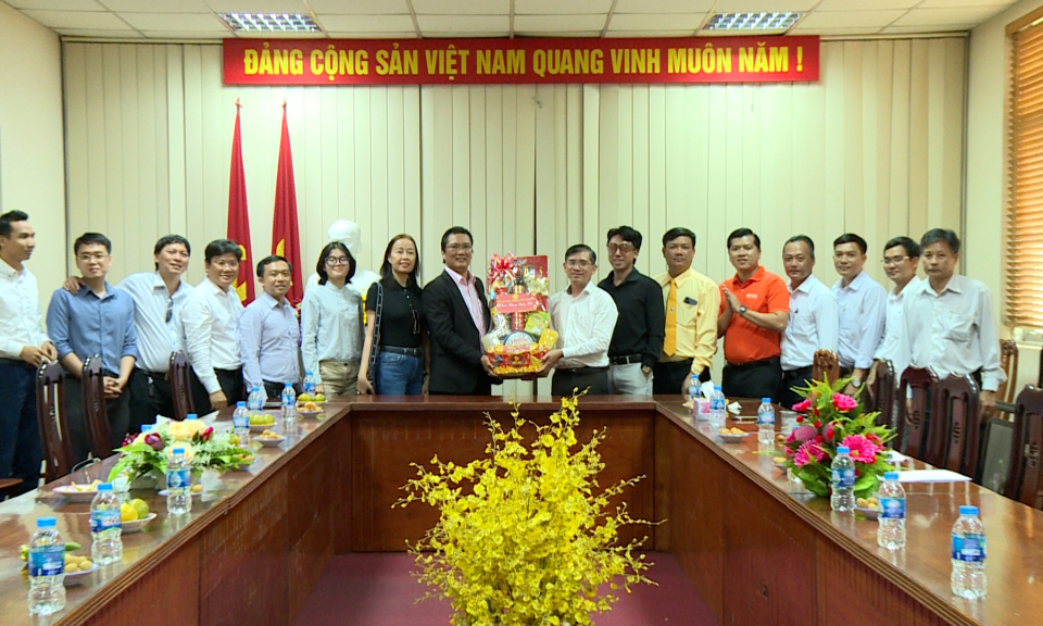 Hội Doanh nhân trẻ tỉnh Long An gặp mặt, thăm hỏi Đài PT&TH Long An
