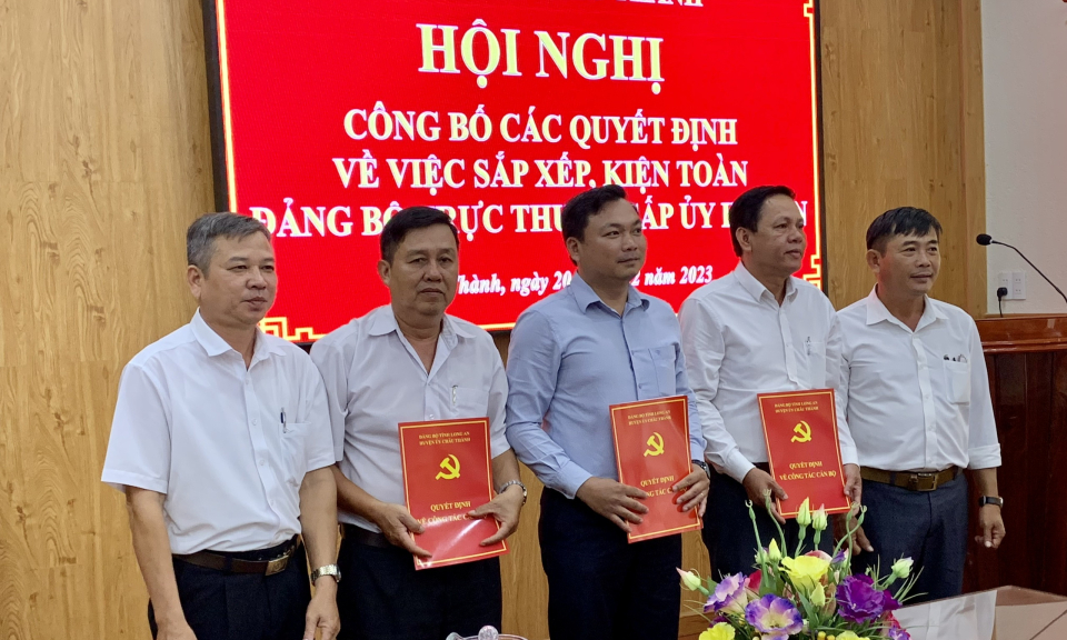 Huyện ủy Châu Thành sắp xếp, kiện toàn các đảng bộ trực thuộc