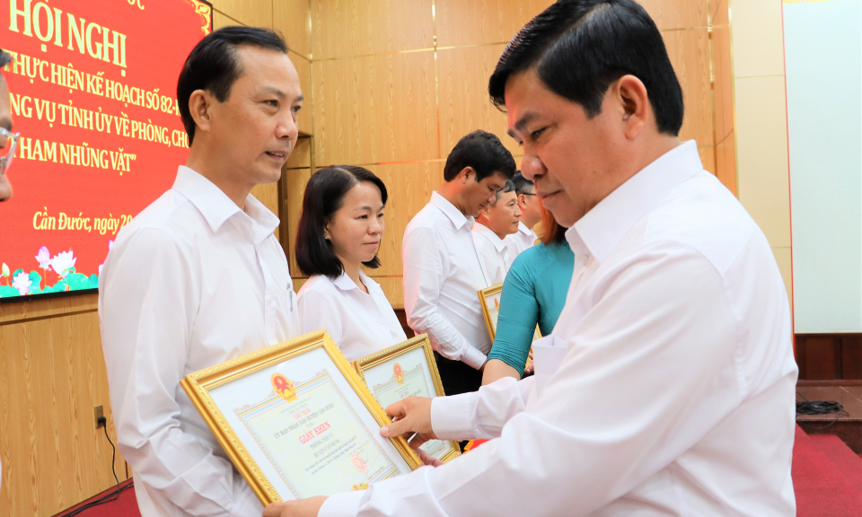 Huyện ủy Cần Đước sơ kết 04 năm thực hiện Kế hoạch của Tỉnh ủy về phòng, chống “tham nhũng vặt”