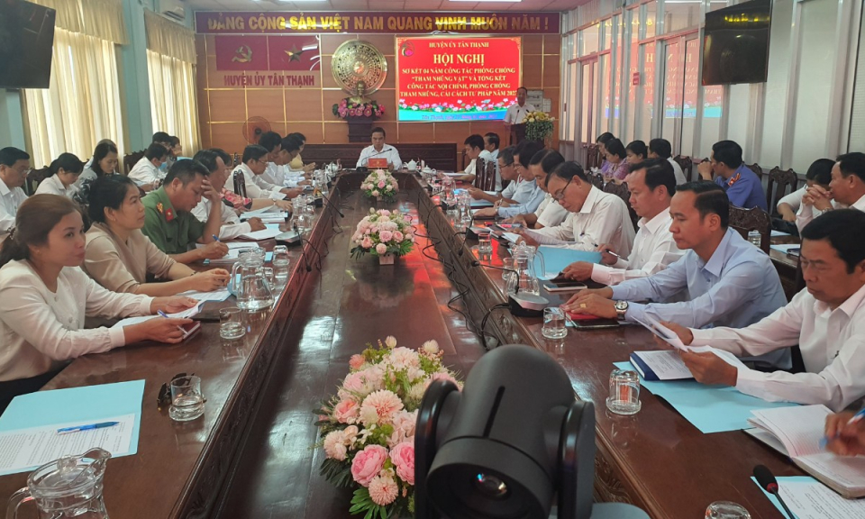 Tân Thạnh sơ kết 4 năm thực hiện công tác phòng chống tham nhũng vặt