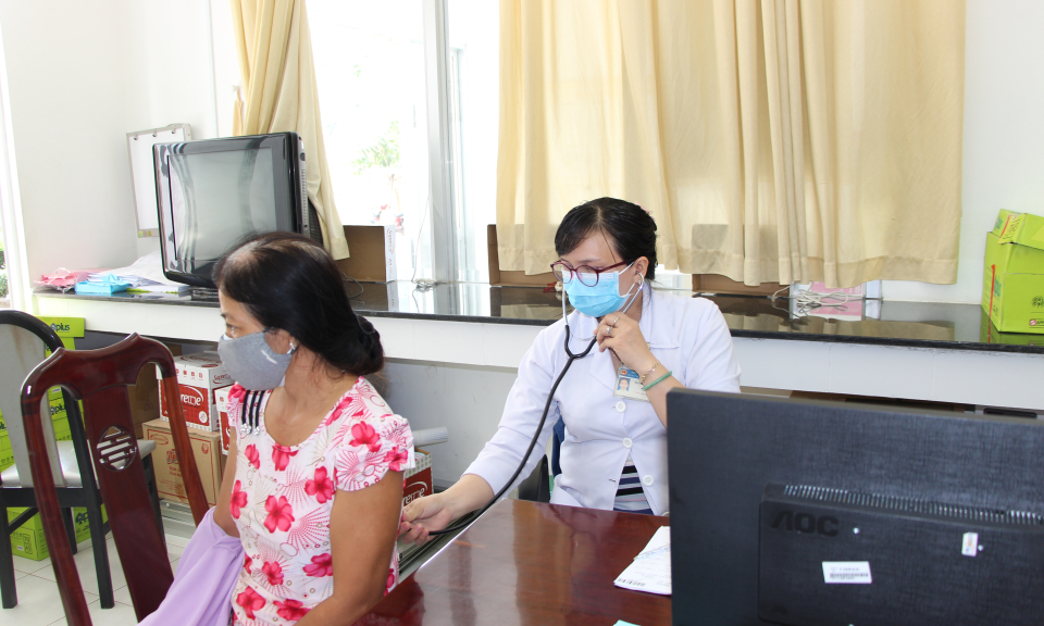 Thủ Thừa thực hiện tốt công tác chăm sóc sức khỏe Nhân dân