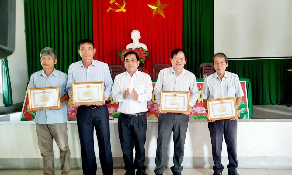 Xã An Vĩnh Ngãi, thành phố Tân An tổng kết công tác tuyển quân năm 2023