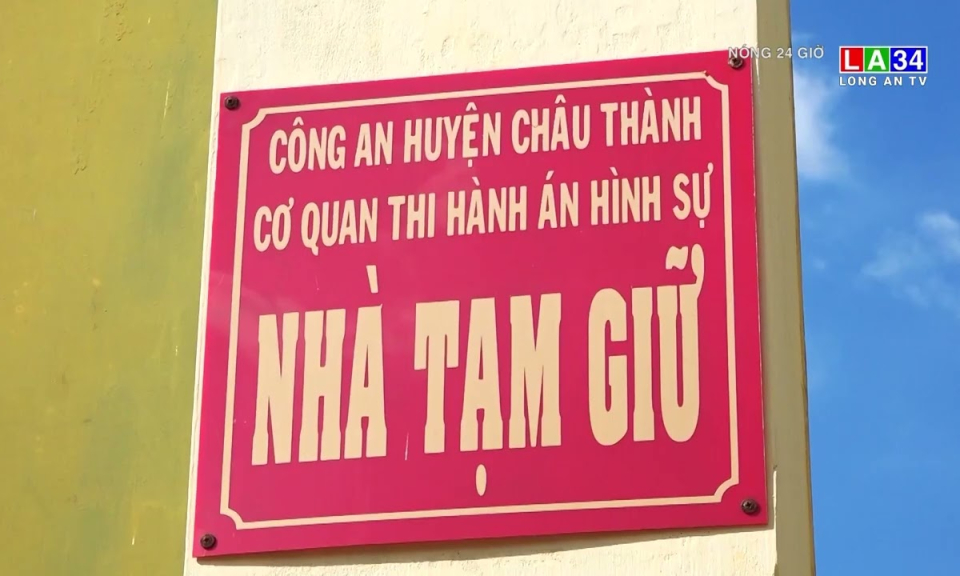 Tóm gọn băng nhóm chuyên cướp giật túi xách phụ nữ