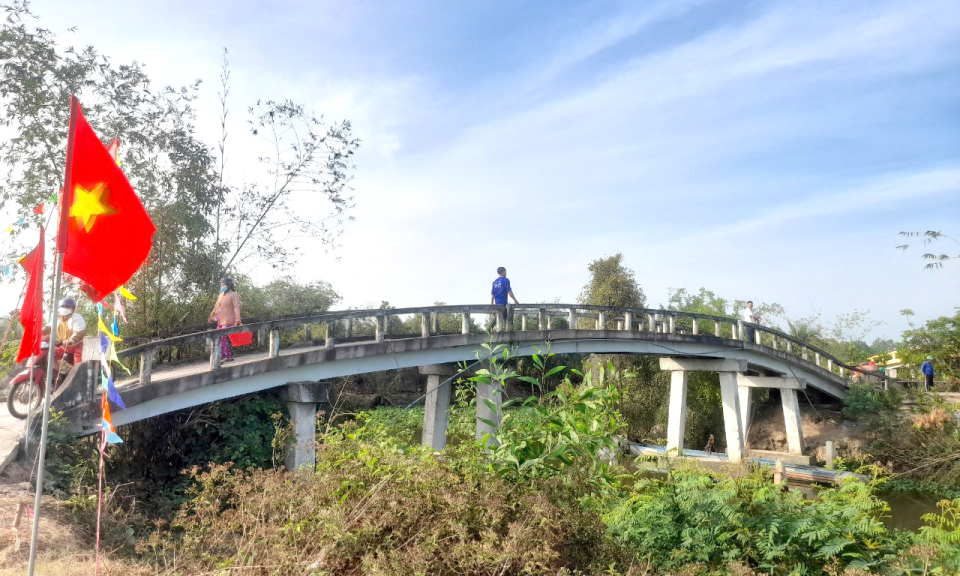Tân Thạnh nâng cấp, mở rộng 4 cầu giao thông nông thôn