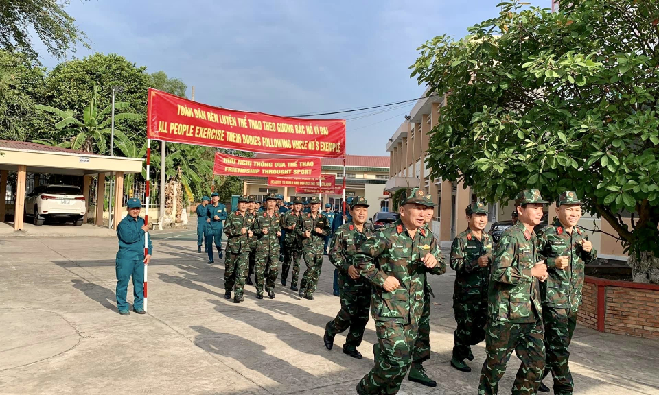 Ban Chỉ huy quân sự huyện Bến Lức tổ chức ngày chạy thể thao quân sự (CISM) và chạy Olympic vì sức khỏe toàn dân năm 2023