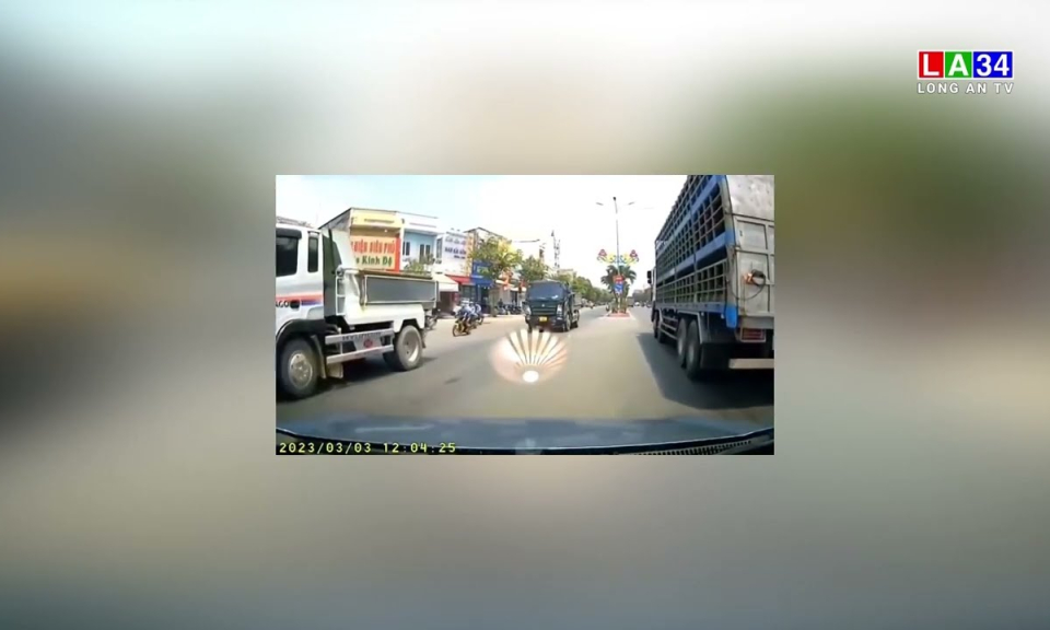 Đức Hòa: Học sinh lớp 10 thoát chết trong gang tấc