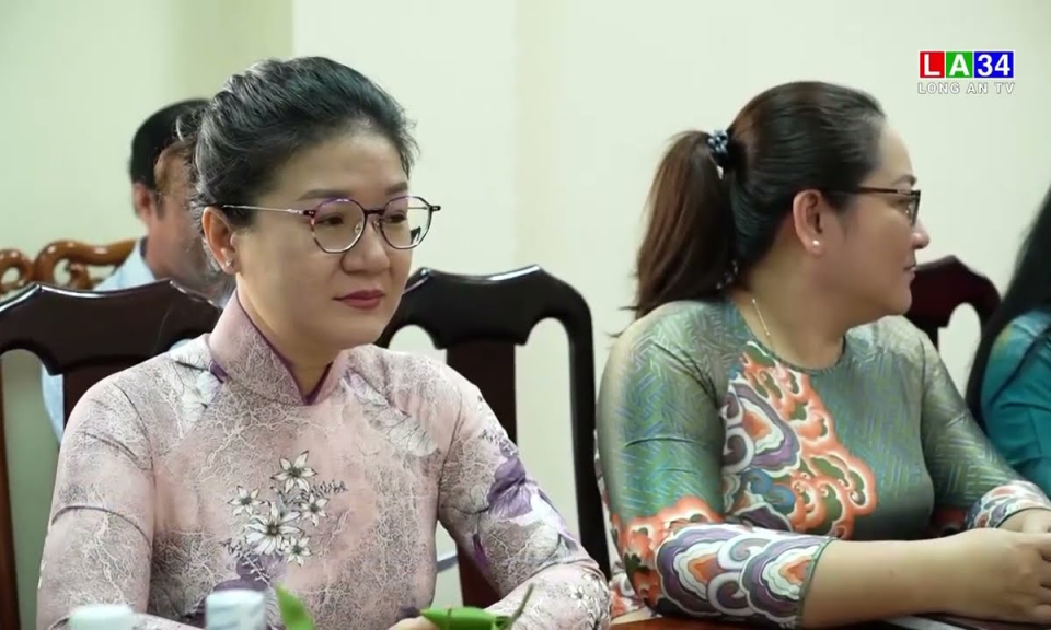Đài PT&TH Long An sôi nổi tổ chức các hoạt động chào mừng 8/3