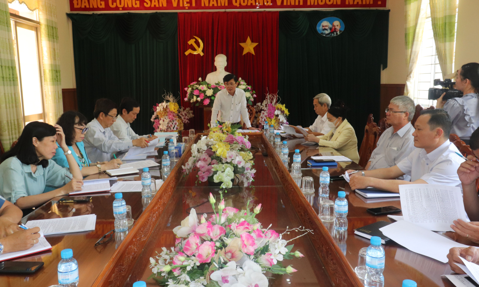 Bến Lức: Ban Tuyên giáo Tỉnh ủy làm việc về các lĩnh vực khoa giáo, lịch sử Đảng và văn hóa - văn nghệ